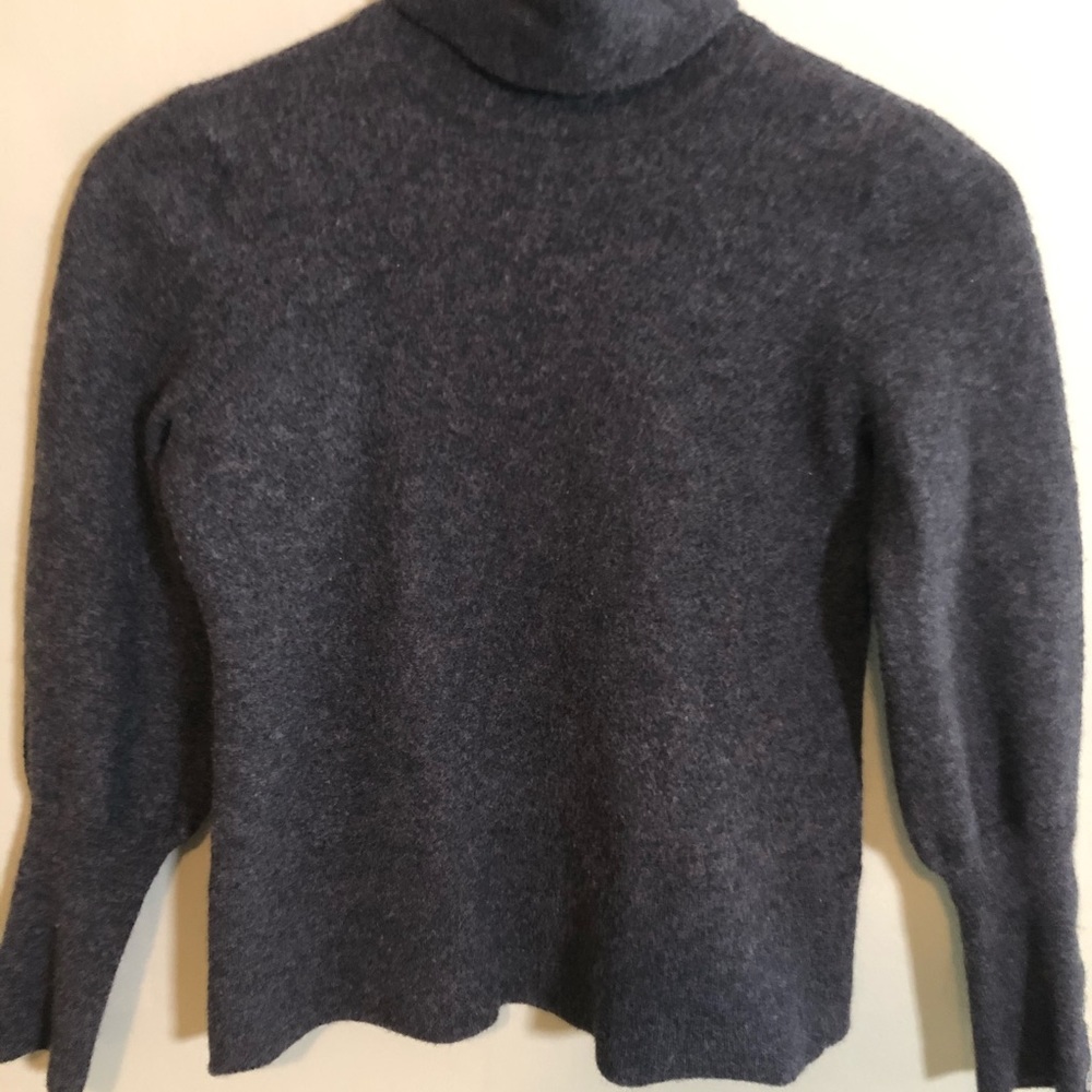 Carole Little 100% Merino Wool TurtleNeck Sweater